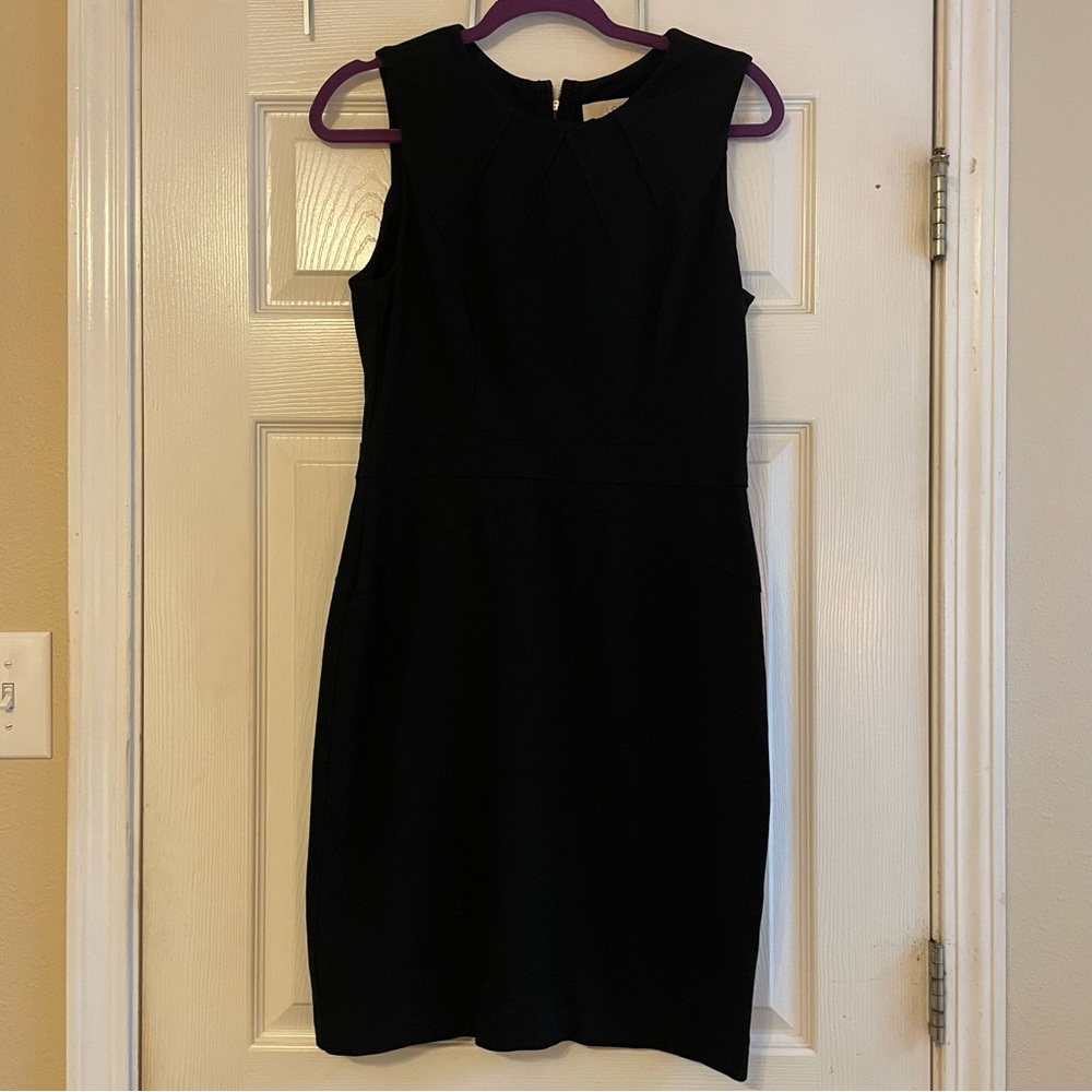 Ann Taylor LOFT 10P Black Sleeveless Dress